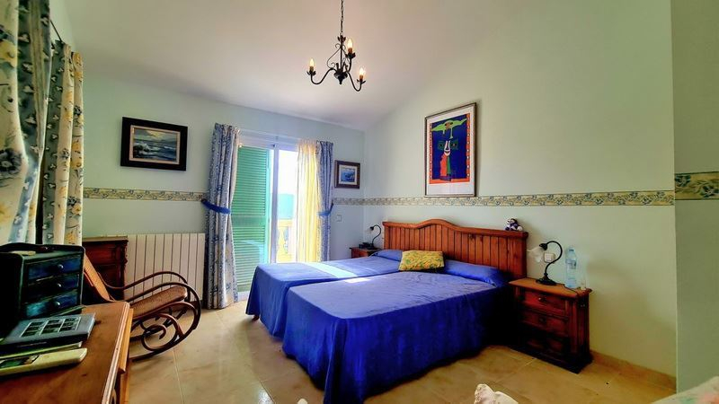 Schlafzimmer 2