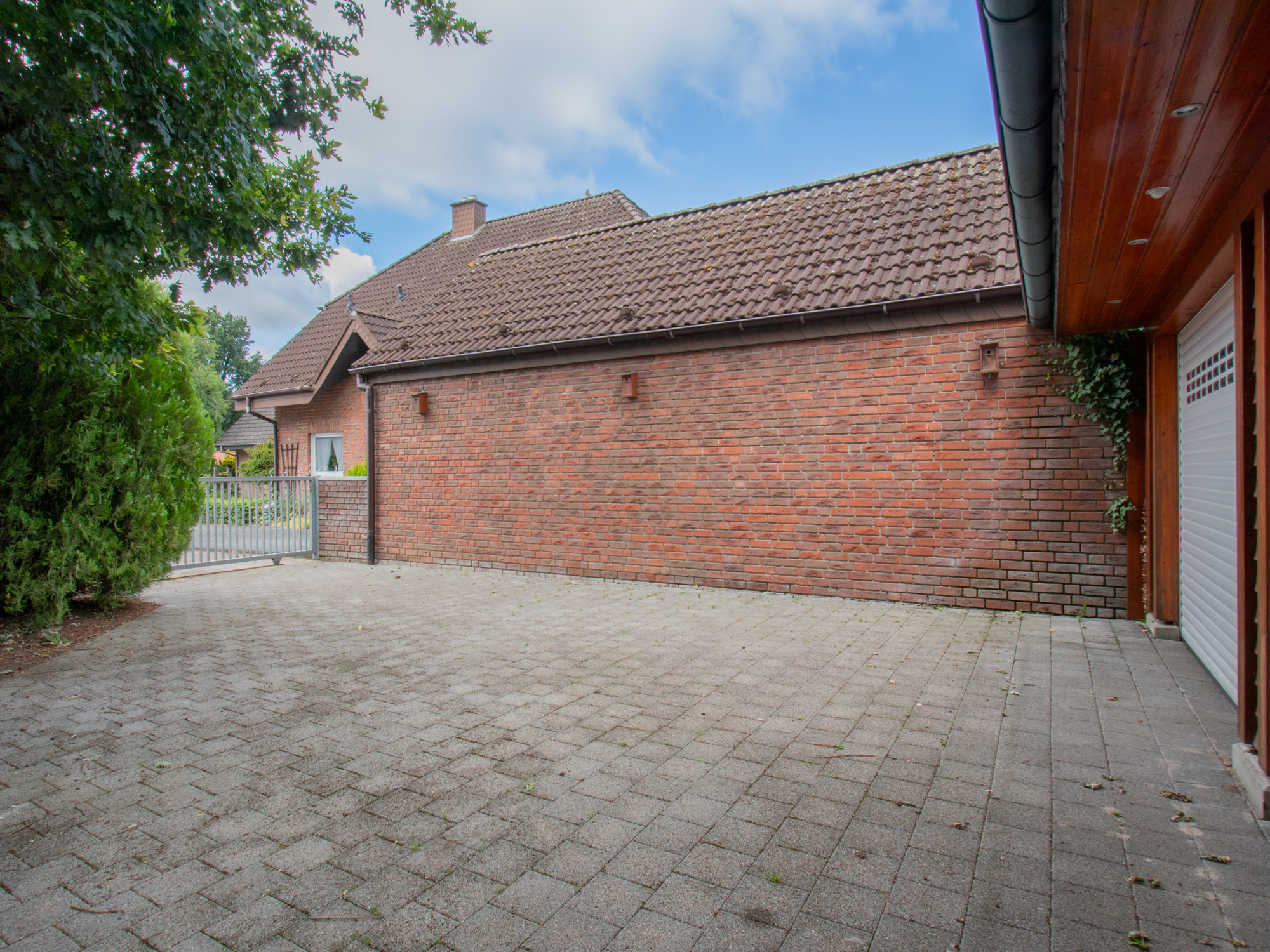 Geplasterter Hof
