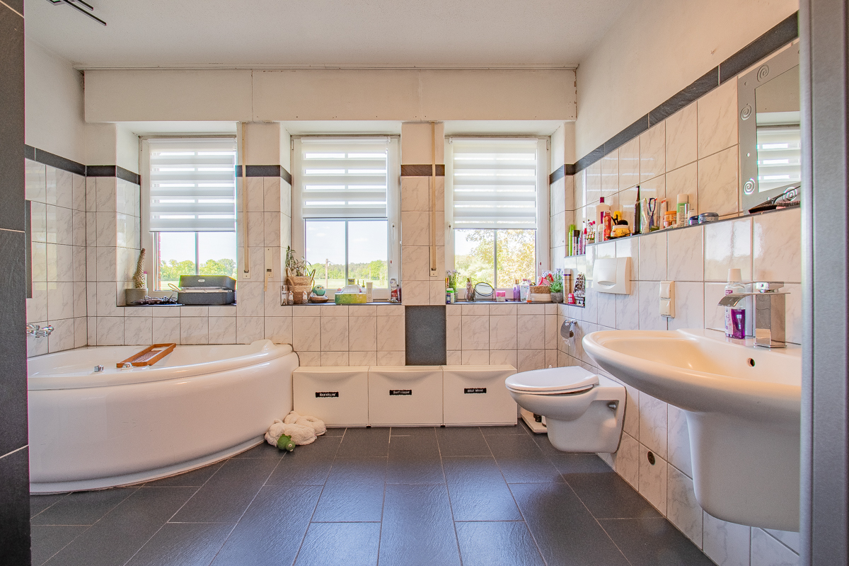 Badezimmer OG (WE2)