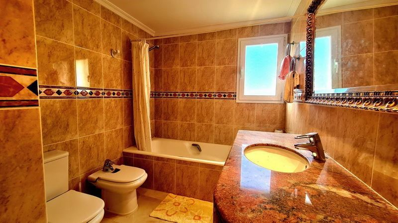 Badezimmer mit Wanne